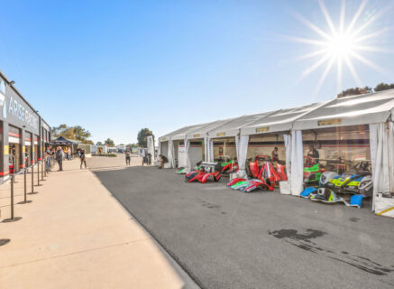 v8 Supercars - Wanneroo Raceway Perth